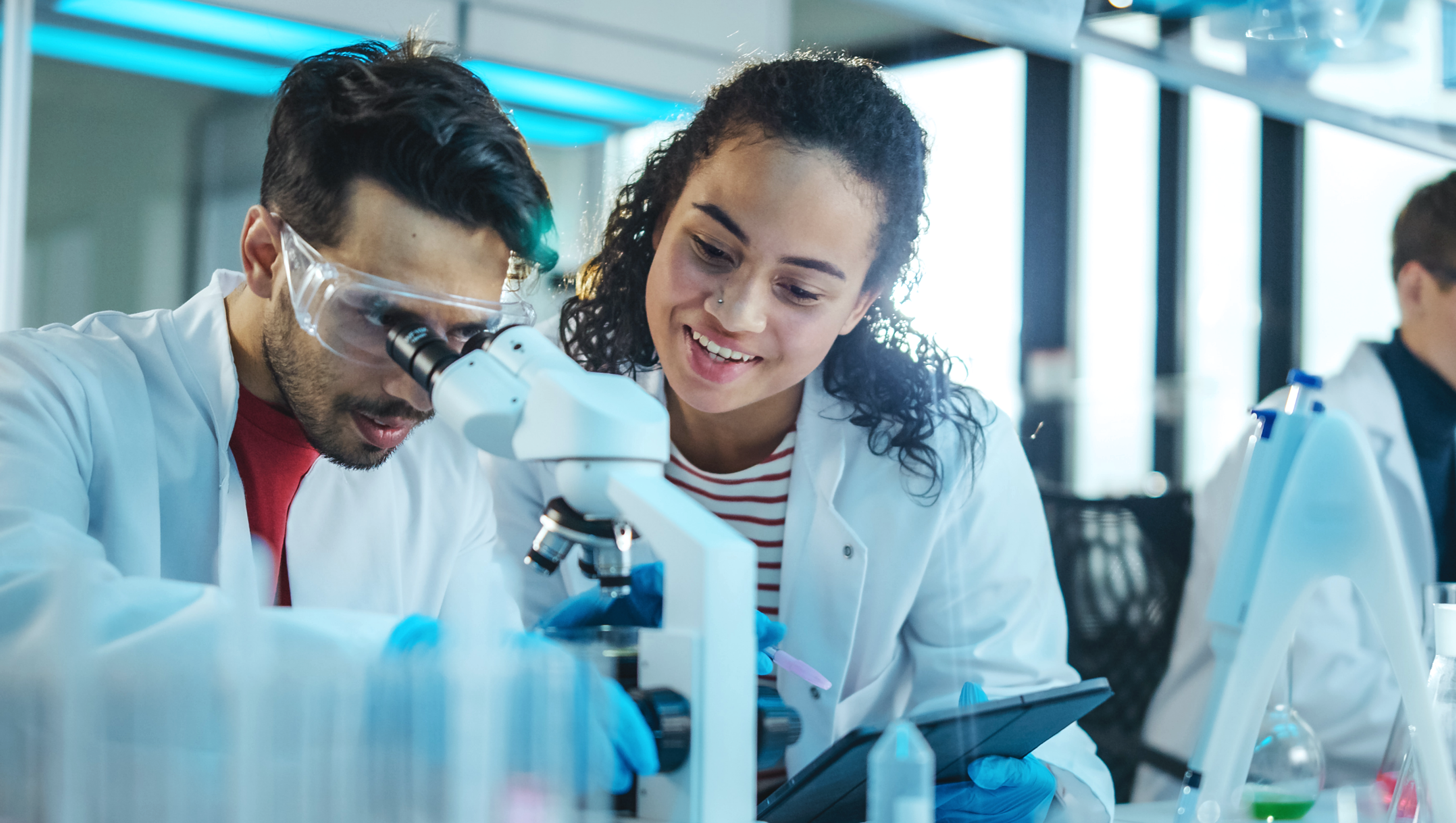 AIRC Factory — Young Researchers in Laboratory
